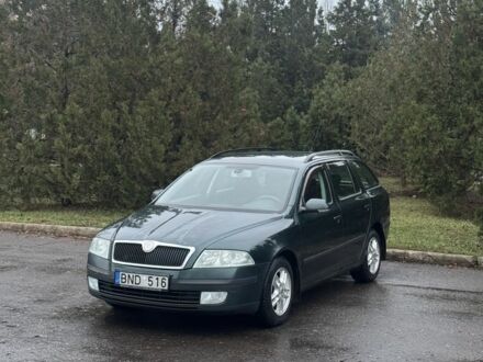 Зеленый Шкода Октавия, объемом двигателя 1.9 л и пробегом 250 тыс. км за 3250 $, фото 1 на Automoto.ua