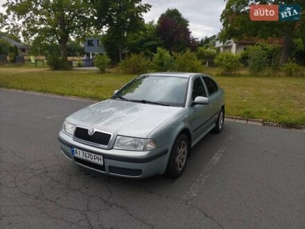 Зеленый Шкода Октавия, объемом двигателя 1.6 л и пробегом 213 тыс. км за 6300 $, фото 1 на Automoto.ua