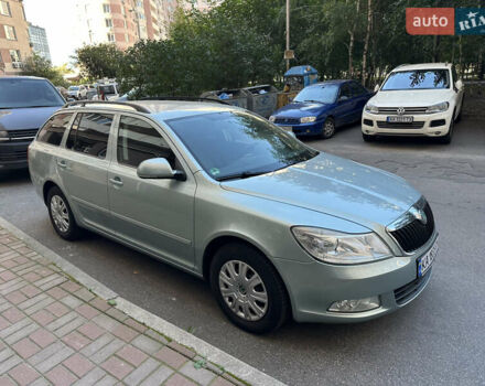 Зеленый Шкода Октавия, объемом двигателя 1.4 л и пробегом 220 тыс. км за 7000 $, фото 1 на Automoto.ua