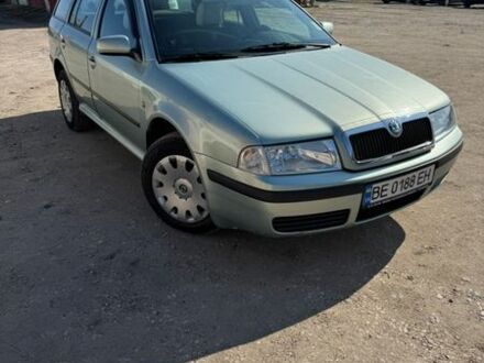 Зеленый Шкода Октавия, объемом двигателя 1.6 л и пробегом 288 тыс. км за 5500 $, фото 1 на Automoto.ua