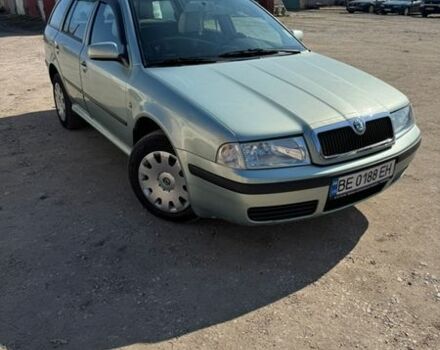 Зеленый Шкода Октавия, объемом двигателя 1.6 л и пробегом 288 тыс. км за 5500 $, фото 1 на Automoto.ua