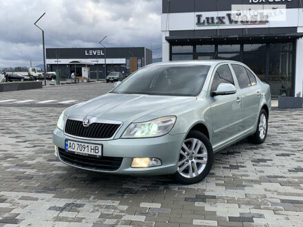Шкода Октавия 2009 в Хусте на Automoto.ua Зеленый Шкода Октавия, объемом двигателя 1.9 л и пробегом 263 тыс. км за 7950 $, фото 1 на Automoto.ua