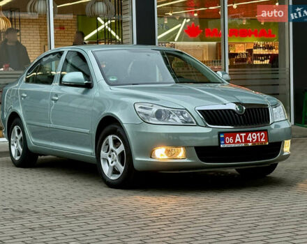 Зеленый Шкода Октавия, объемом двигателя 1.6 л и пробегом 199 тыс. км за 8777 $, фото 1 на Automoto.ua