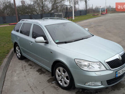 Зеленый Шкода Октавия, объемом двигателя 1.97 л и пробегом 367 тыс. км за 9300 $, фото 1 на Automoto.ua