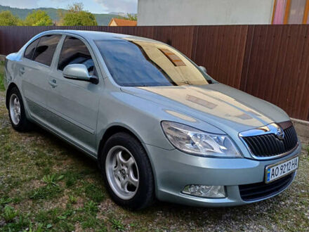 Шкода Октавия 2010 в Рахове на Automoto.ua Зеленый Шкода Октавия, объемом двигателя 1.6 л и пробегом 239 тыс. км за 7500 $, фото 1 на Automoto.ua