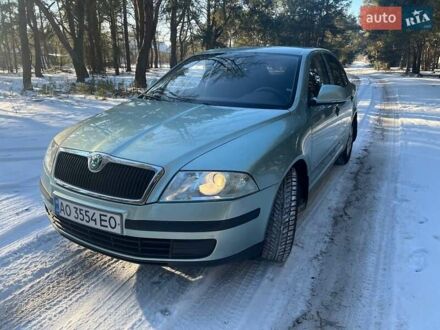 Шкода Октавія 2010 у Чернігові на Automoto.ua Зелений Шкода Октавія, об'ємом двигуна 1.6 л та пробігом 202 тис. км за 6500 $, фото 1 на Automoto.ua