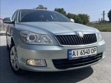 Шкода Октавія 2011 у Василькове на Automoto.ua Зелений Шкода Октавія, об'ємом двигуна 1.6 л та пробігом 332 тис. км за 8499 $, фото 1 на Automoto.ua