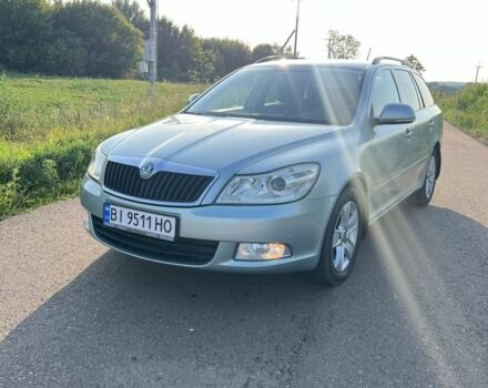 Зеленый Шкода Октавия, объемом двигателя 1.6 л и пробегом 303 тыс. км за 8000 $, фото 1 на Automoto.ua