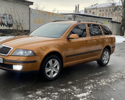 Оранжевый Шкода Октавия, объемом двигателя 1.6 л и пробегом 247 тыс. км за 6200 $, фото 1 на Automoto.ua