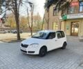 Белый Шкода Практик, объемом двигателя 1.2 л и пробегом 250 тыс. км за 2750 $, фото 1 на Automoto.ua
