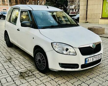 Белый Шкода Практик, объемом двигателя 1.2 л и пробегом 250 тыс. км за 2850 $, фото 2 на Automoto.ua