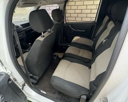 Белый Шкода Практик, объемом двигателя 1.4 л и пробегом 337 тыс. км за 3500 $, фото 7 на Automoto.ua