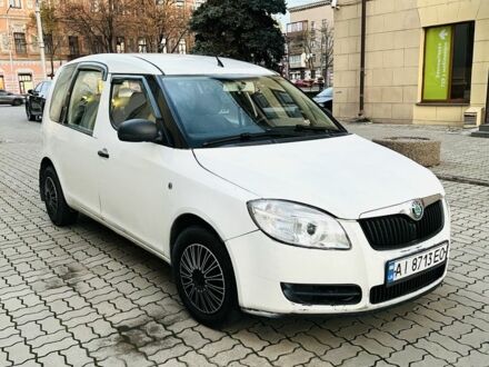 Белый Шкода Практик, объемом двигателя 1.2 л и пробегом 250 тыс. км за 2850 $, фото 1 на Automoto.ua