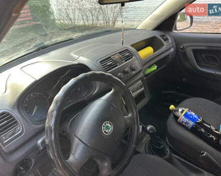 Красный Шкода Практик, объемом двигателя 1.2 л и пробегом 490 тыс. км за 3000 $, фото 5 на Automoto.ua