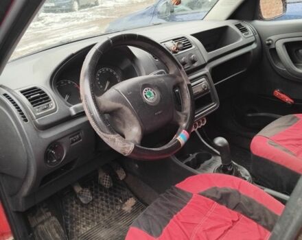 Красный Шкода Практик, объемом двигателя 1.2 л и пробегом 504 тыс. км за 2200 $, фото 3 на Automoto.ua