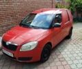 Красный Шкода Практик, объемом двигателя 1.2 л и пробегом 389 тыс. км за 2550 $, фото 1 на Automoto.ua