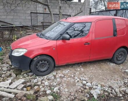 Червоний Шкода Практік, об'ємом двигуна 1.2 л та пробігом 398 тис. км за 2800 $, фото 1 на Automoto.ua