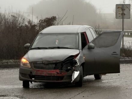 Серый Шкода Практик, объемом двигателя 1.2 л и пробегом 220 тыс. км за 1900 $, фото 1 на Automoto.ua