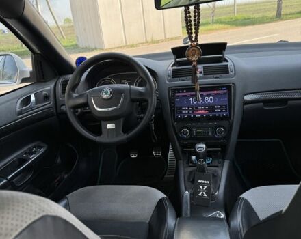Белый Шкода РС, объемом двигателя 2 л и пробегом 220 тыс. км за 7500 $, фото 3 на Automoto.ua
