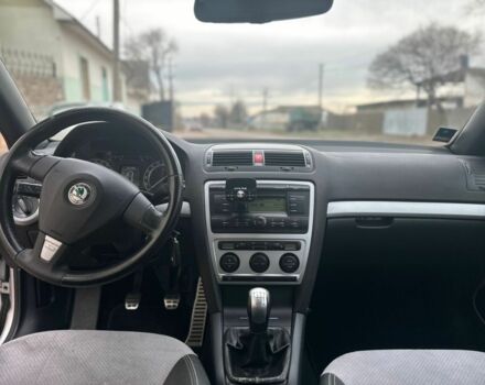 Сірий Шкода РС, об'ємом двигуна 0 л та пробігом 250 тис. км за 5200 $, фото 7 на Automoto.ua