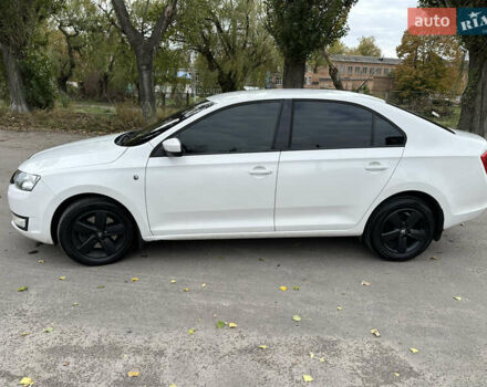Білий Шкода Рапід, об'ємом двигуна 1.2 л та пробігом 230 тис. км за 8000 $, фото 3 на Automoto.ua