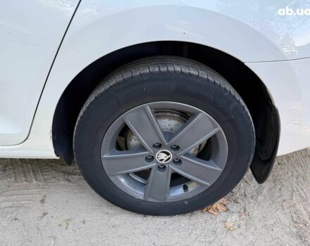 Білий Шкода Рапід, об'ємом двигуна 1.6 л та пробігом 374 тис. км за 6490 $, фото 7 на Automoto.ua