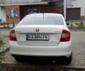 Белый Шкода Рапид, объемом двигателя 1.2 л и пробегом 178 тыс. км за 6700 $, фото 1 на Automoto.ua
