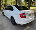 Білий Шкода Рапід, об'ємом двигуна 1.6 л та пробігом 374 тис. км за 6490 $, фото 5 на Automoto.ua