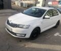 Белый Шкода Рапид, объемом двигателя 1.6 л и пробегом 259 тыс. км за 7200 $, фото 8 на Automoto.ua