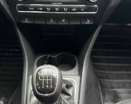 Белый Шкода Рапид, объемом двигателя 1.2 л и пробегом 230 тыс. км за 6300 $, фото 8 на Automoto.ua