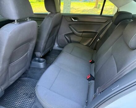 Білий Шкода Рапід, об'ємом двигуна 1.6 л та пробігом 374 тис. км за 6190 $, фото 12 на Automoto.ua