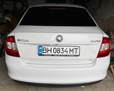 Белый Шкода Рапид, объемом двигателя 1.2 л и пробегом 230 тыс. км за 6300 $, фото 1 на Automoto.ua
