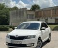 Білий Шкода Рапід, об'ємом двигуна 1.2 л та пробігом 183 тис. км за 7000 $, фото 1 на Automoto.ua