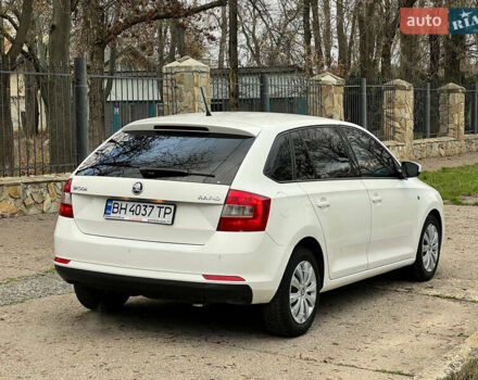 Белый Шкода Рапид, объемом двигателя 1.2 л и пробегом 192 тыс. км за 6500 $, фото 12 на Automoto.ua