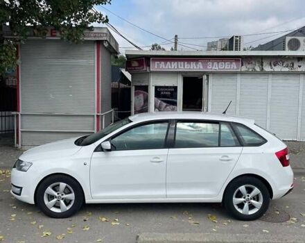 Белый Шкода Рапид, объемом двигателя 1.6 л и пробегом 240 тыс. км за 7000 $, фото 3 на Automoto.ua