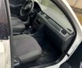 Белый Шкода Рапид, объемом двигателя 1.2 л и пробегом 240 тыс. км за 6750 $, фото 3 на Automoto.ua