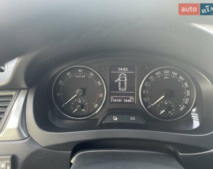 Белый Шкода Рапид, объемом двигателя 1.6 л и пробегом 210 тыс. км за 8500 $, фото 7 на Automoto.ua