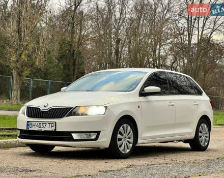 Белый Шкода Рапид, объемом двигателя 1.2 л и пробегом 192 тыс. км за 6500 $, фото 3 на Automoto.ua