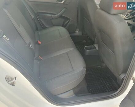 Білий Шкода Рапід, об'ємом двигуна 1.2 л та пробігом 107 тис. км за 5400 $, фото 24 на Automoto.ua