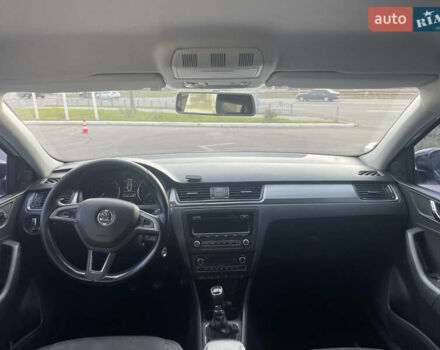 Белый Шкода Рапид, объемом двигателя 1.6 л и пробегом 210 тыс. км за 8500 $, фото 10 на Automoto.ua