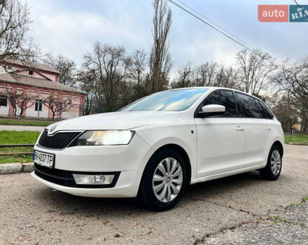 Белый Шкода Рапид, объемом двигателя 1.2 л и пробегом 192 тыс. км за 6500 $, фото 1 на Automoto.ua