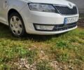Белый Шкода Рапид, объемом двигателя 1.2 л и пробегом 112 тыс. км за 7100 $, фото 18 на Automoto.ua