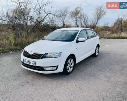 Белый Шкода Рапид, объемом двигателя 1.2 л и пробегом 203 тыс. км за 7900 $, фото 2 на Automoto.ua