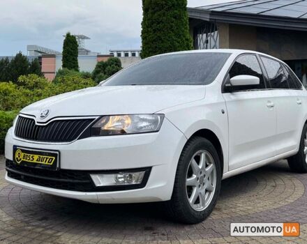 Белый Шкода Рапид, объемом двигателя 1.2 л и пробегом 228 тыс. км за 7000 $, фото 2 на Automoto.ua