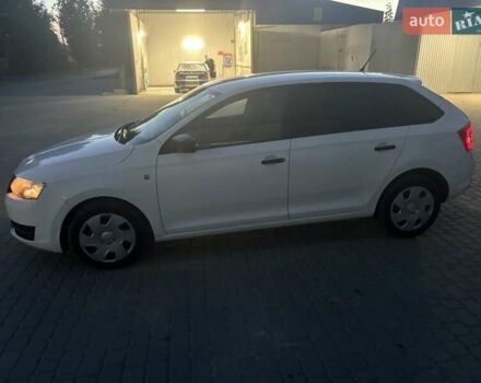 Білий Шкода Рапід, об'ємом двигуна 1.6 л та пробігом 152 тис. км за 7000 $, фото 21 на Automoto.ua