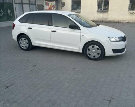 Білий Шкода Рапід, об'ємом двигуна 1.6 л та пробігом 152 тис. км за 7000 $, фото 1 на Automoto.ua