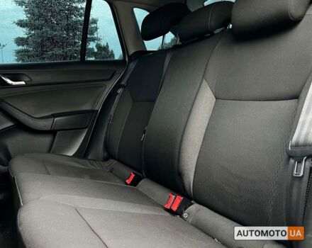 Белый Шкода Рапид, объемом двигателя 1.2 л и пробегом 228 тыс. км за 7000 $, фото 9 на Automoto.ua