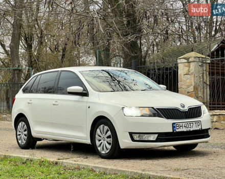 Белый Шкода Рапид, объемом двигателя 1.2 л и пробегом 192 тыс. км за 6500 $, фото 6 на Automoto.ua