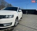 Белый Шкода Рапид, объемом двигателя 1.6 л и пробегом 298 тыс. км за 6900 $, фото 1 на Automoto.ua