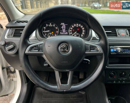 Белый Шкода Рапид, объемом двигателя 1.2 л и пробегом 192 тыс. км за 6500 $, фото 27 на Automoto.ua